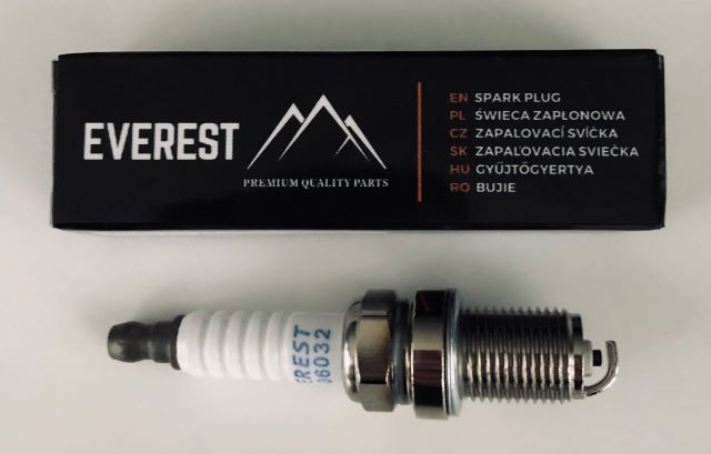 ZAPAĽOVACIA SVIEČKA EVEREST 11-06032 TRAKTORY